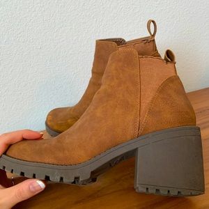 Dirty Laundry Chunky Heel Boot